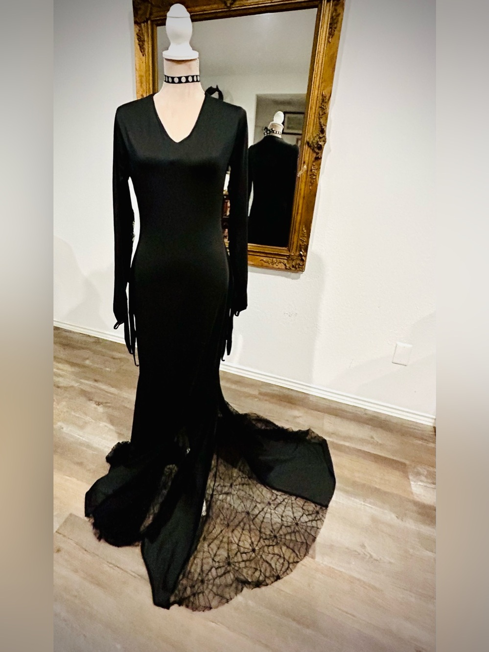 Vampire Witch Vtg Goth Halloween Costume + Spell Book, Crystals, Tarot Cards